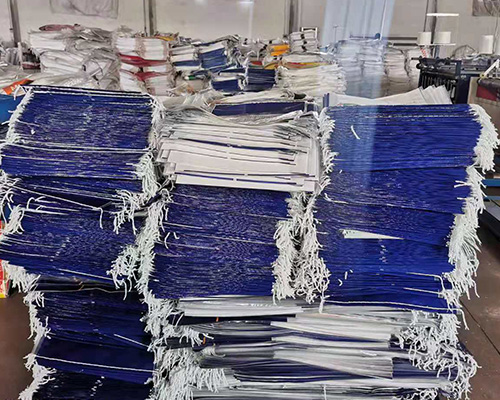 山西鑫邦塑业公司：从色泽判断纸塑编织袋的质量？