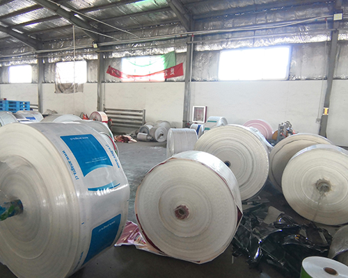 鑫邦塑业公司谈谈，选择购买编织袋时应注意的问题？
